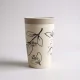 Kubek termiczny do kawy w kolorze jasno szarym, z motywem roślin, o pojemności 350 ml Coffee Format